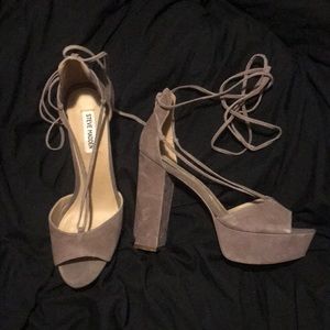 Steve Madden chunky lace up heels